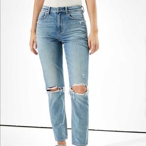 NWT American Eagle Mom Jean